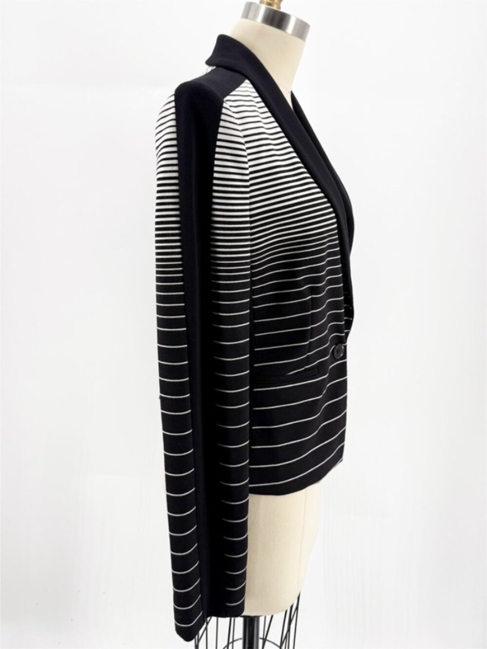 BCBGMAXAZRIA Bowie stripe Black/White tuxedo blazer M CAREER CORE - Picture 3 of 14